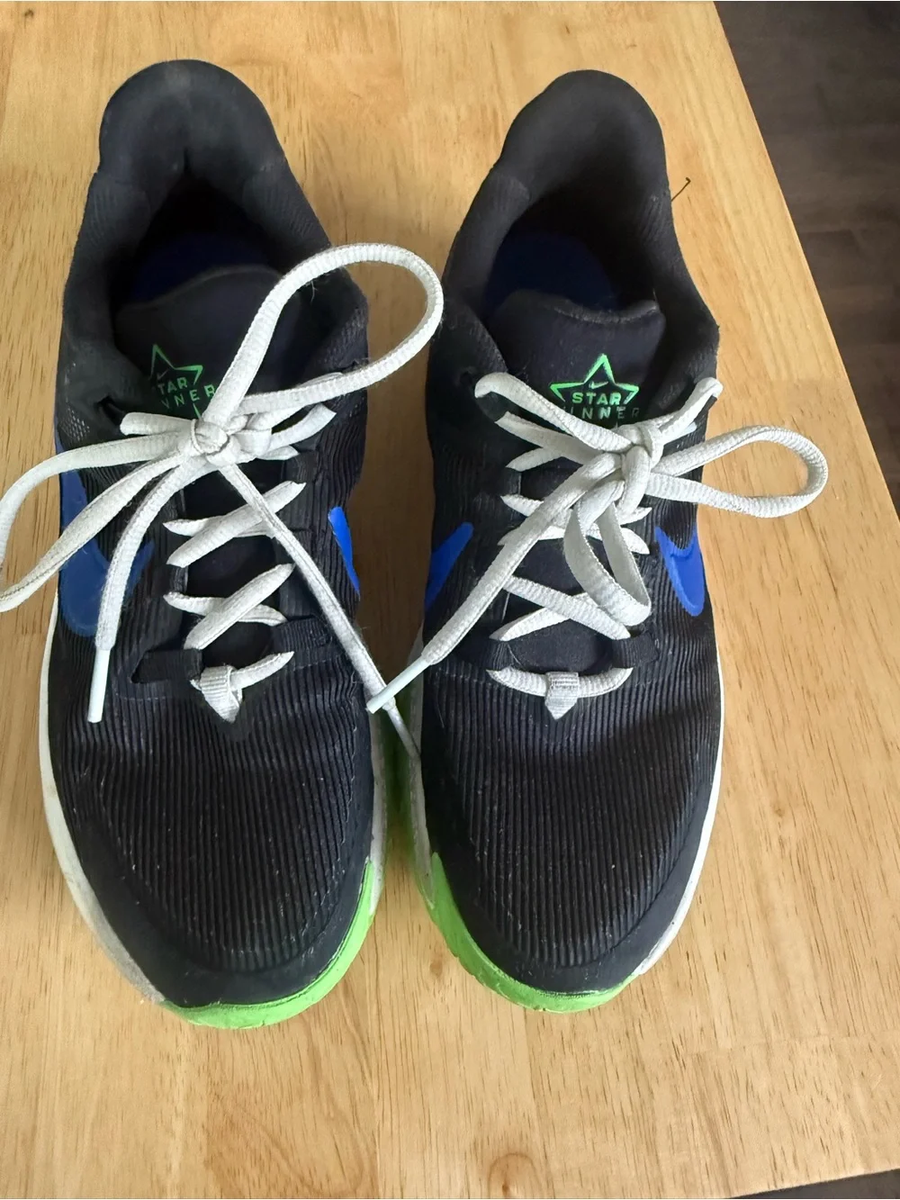 Nike Kids Black & Blue Athletic Sneakers with Green Accents